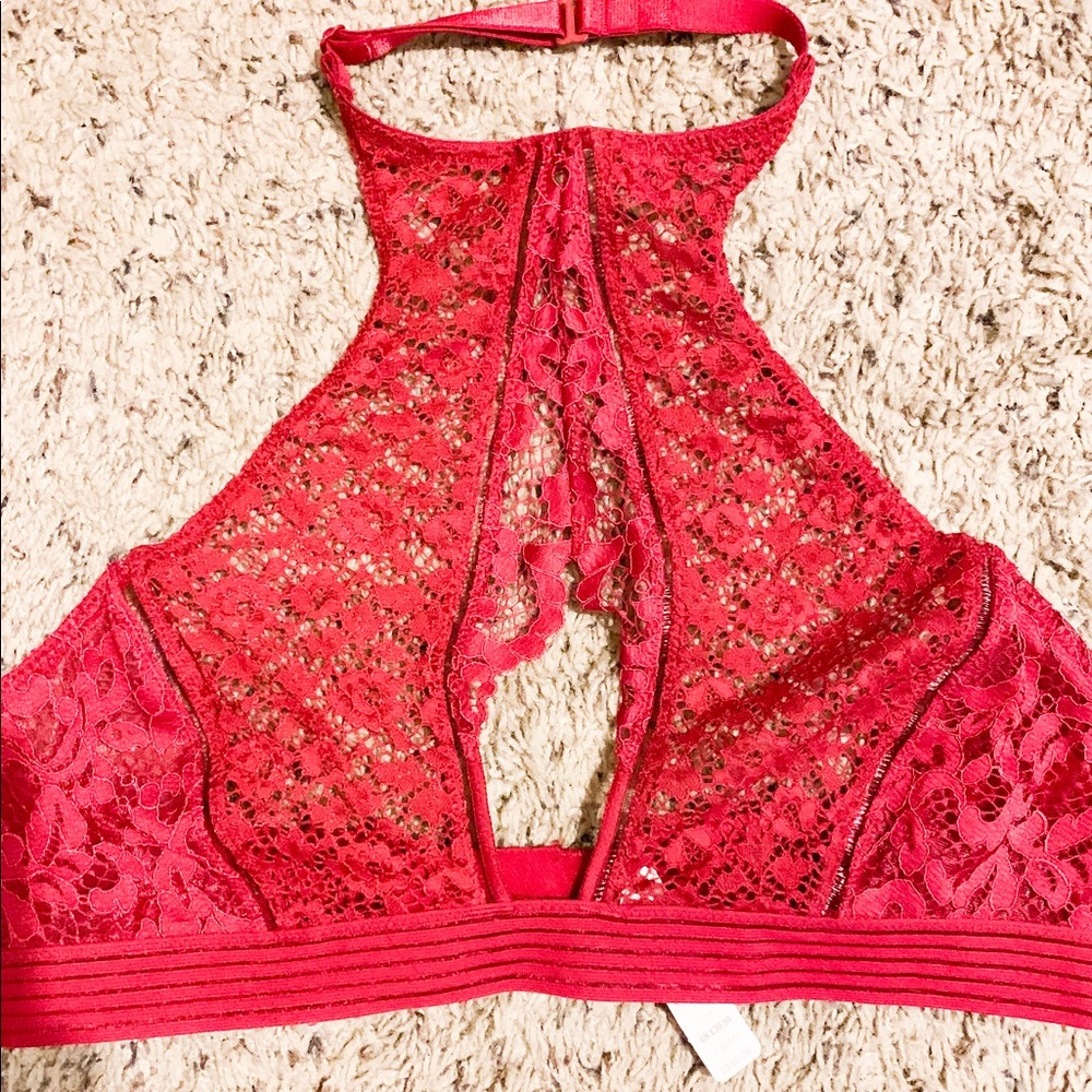 NWT | Victoria’s Secret Sheer Keyhole Bralette